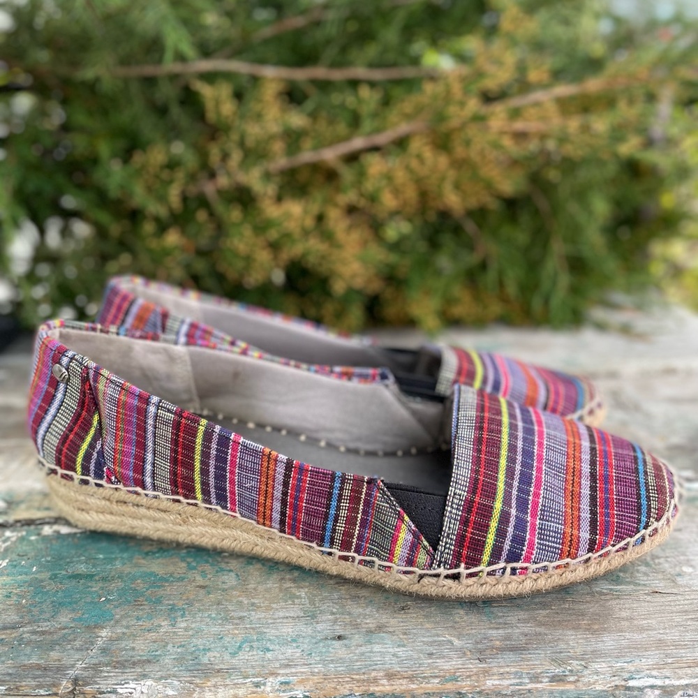 Life Stride multicolor striped canvas loafers 9